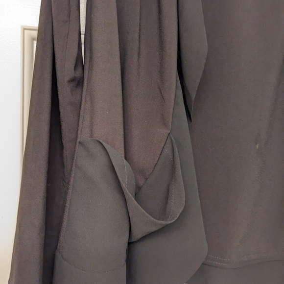 Blazer - Picture 3 of 5